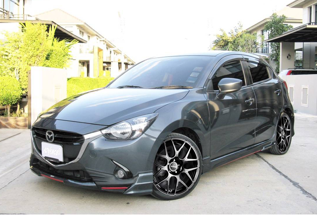 ชุดแต่ง Mazda2 2015-2019 Advance 4และ5ประตู